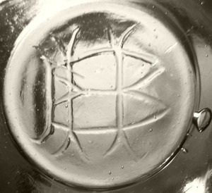 Unknown monogram HB (?) mark on base of leech bowl or fish bowl. (Photo courtesy of Steve Wilkerson.)