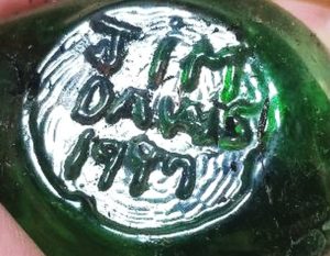 Base of 1997 green bird paperweight (Photo courtesy Kurtis Runyon)