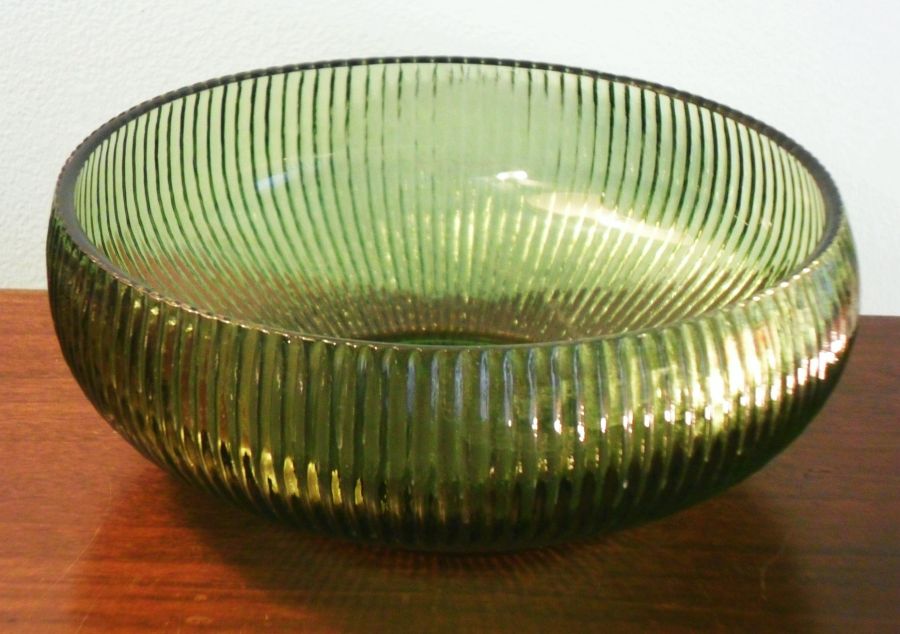 E. O. Brody Company ribbed glass bowl in avocado green, circa 1960s or early 1970s.