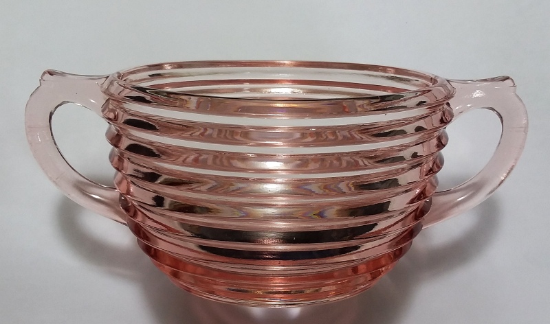 "MANHATTAN" pattern pink glass sugar bowl - Depression Glass - produced 1938-1943