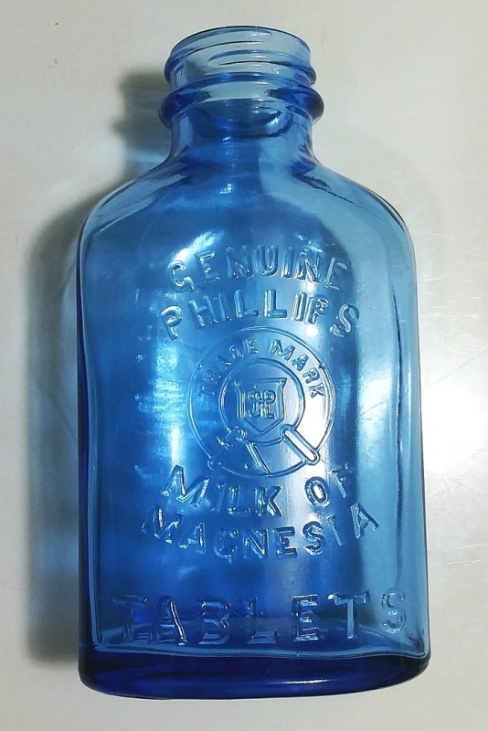 Phillips Milk of Magnesia Tablets bottle, made by Hazel-Atlas. "H over A" mark on base. This dates from sometime in the 1920s-1940s.